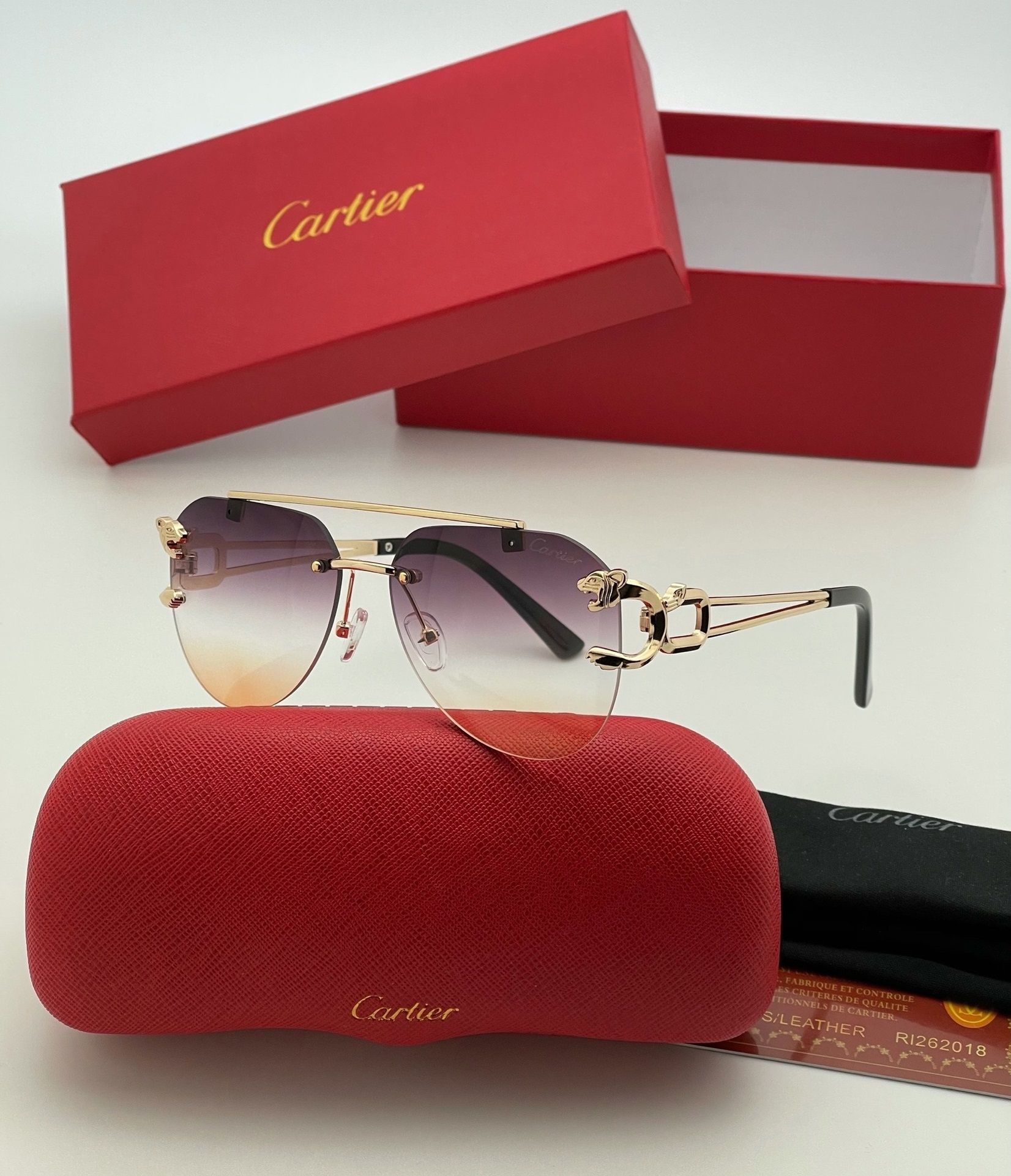 Cartier очки солнцезащитные. Очки Cartier женские солнцезащитные. Очки Cartier золотые. Очки Картье женские.