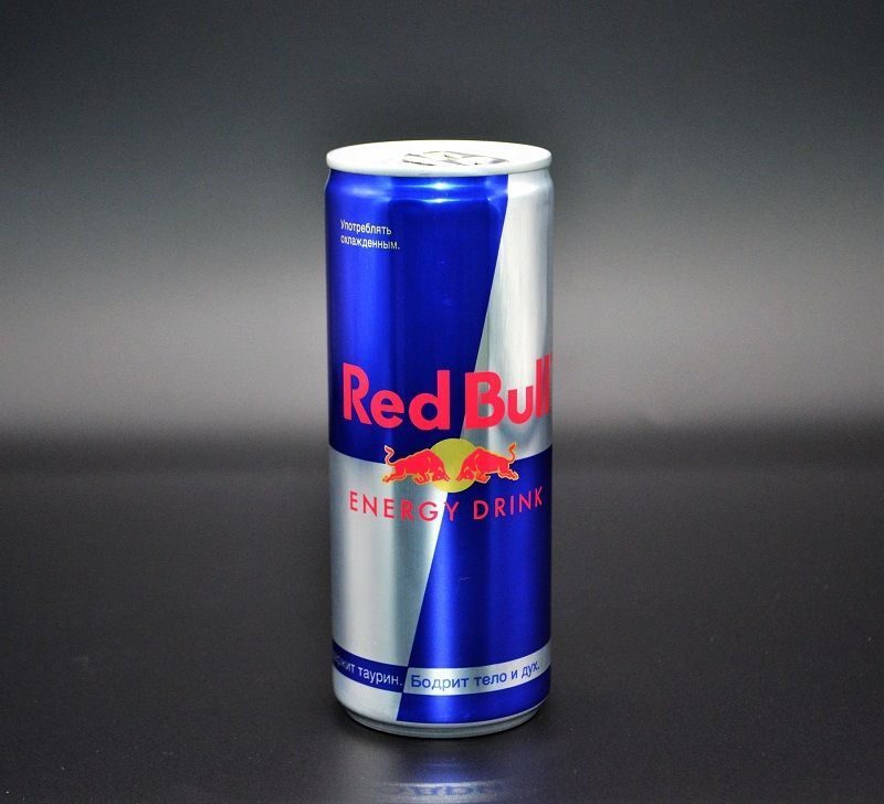 Состав редбула. Ред Булл 0.5. Энергетик редбул 0.5. Ред Булл 0.25. Red bull 850 ml.