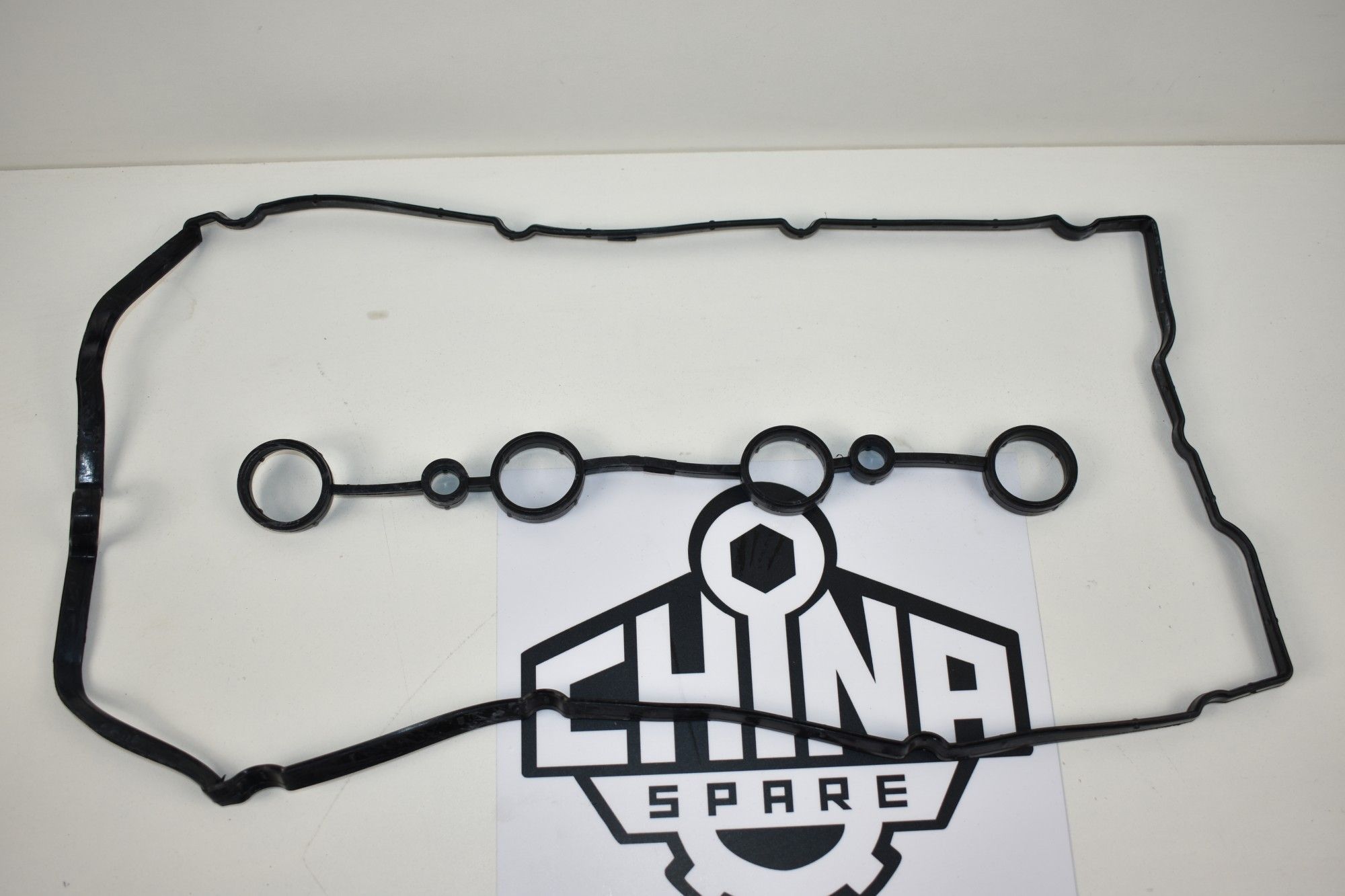 клапанная крышка чери тигго 1. 6 прокладка клапанной крышки. клапанная крышка чери фора 2. коапанная крышка chery tiggo t 11 1. артикул крышка клапанная chery kimo.