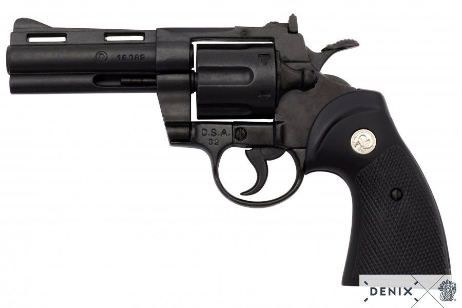 РевольверPython,калибр357Magnum(магнум),США1955год,4-хдюймовый