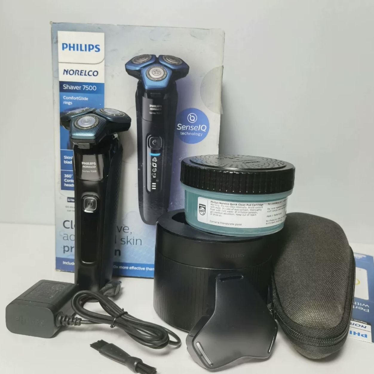 ЭлектробритваЭлектробритваPhilipsS7783стехнологиейSkinIQ,черный,серый