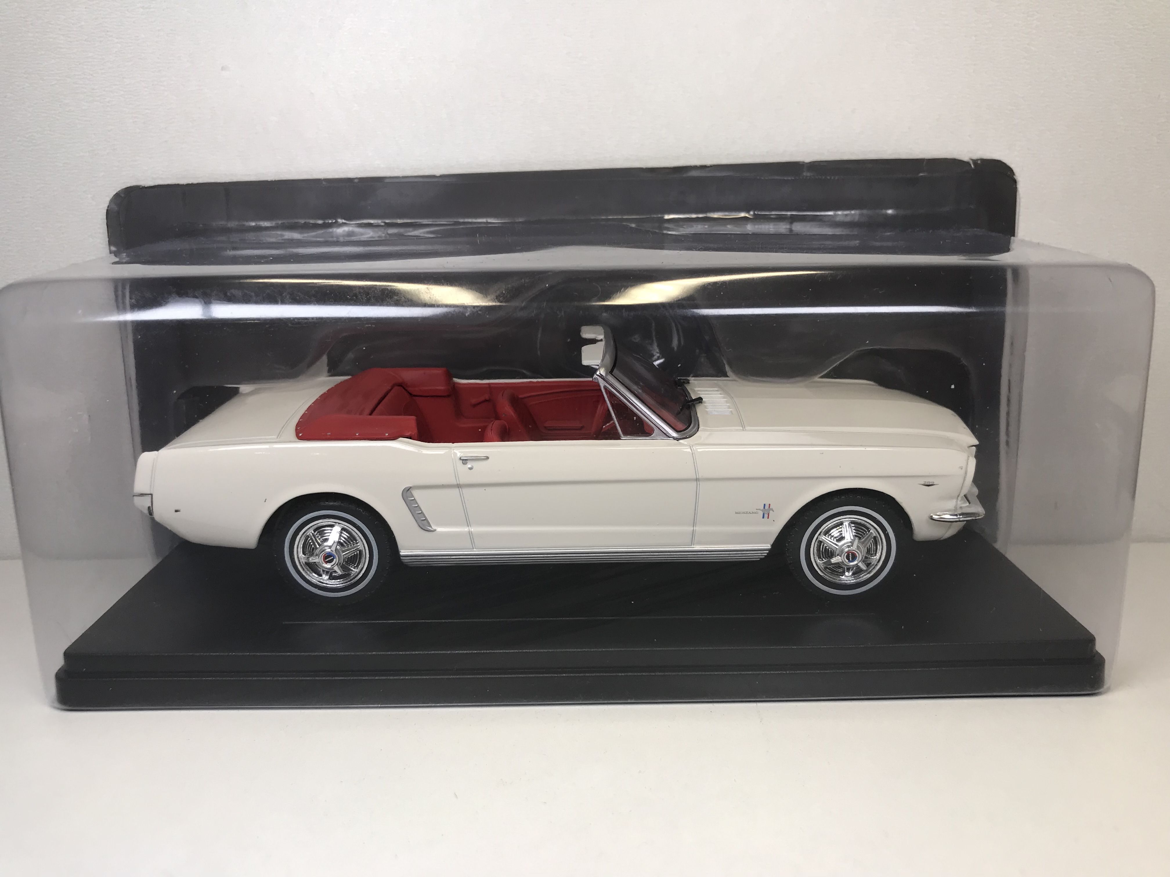 Масштабная модель автомобиля FORD Mustang (1965) / масштаб 1:24 - купить с  доставкой по выгодным ценам в интернет-магазине OZON (1317567711)