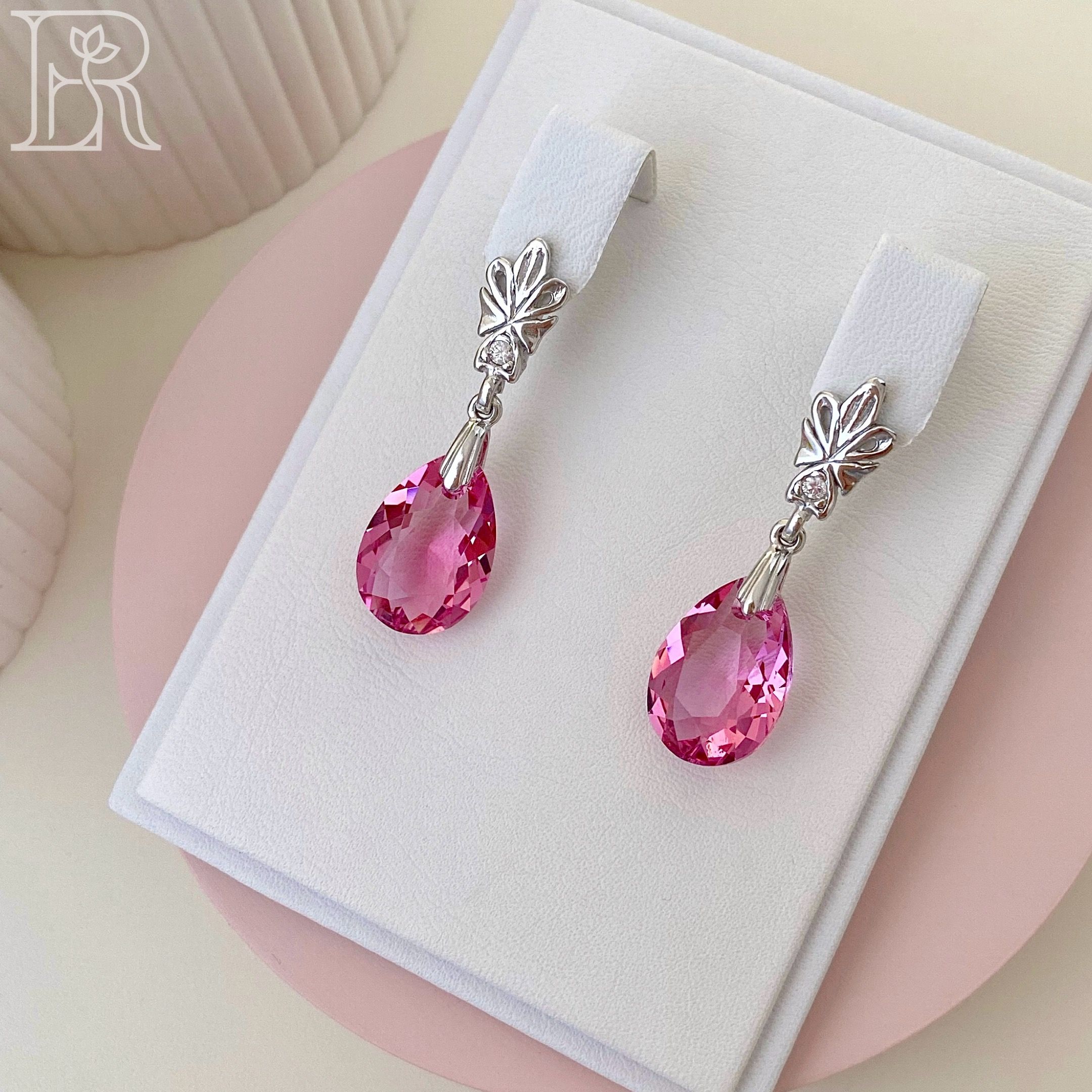 LEFIREL' Серьги серебряные женские "Грезы" с кристаллами Swarovski / ювелирные украшения из родированного серебра 925