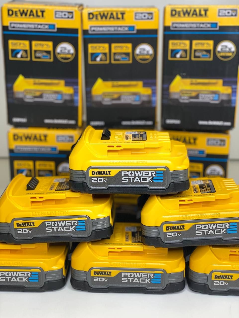 Powerstack dewalt. Dewalt powerstack 1,7. dcbp034. powerstack. ремонт систейнера dwalt.