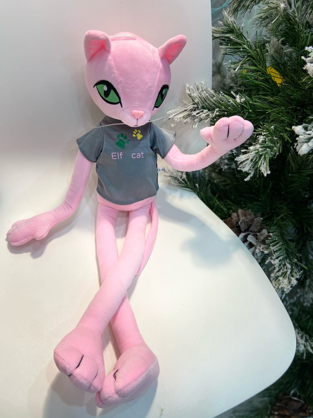 Кошки плюшевый эльф. Элф Кэт мягкая игрушка. Кот Эльф игрушка. Кошка Эльф мягкая игрушка. Elf Cat игрушка с длинными ногами.