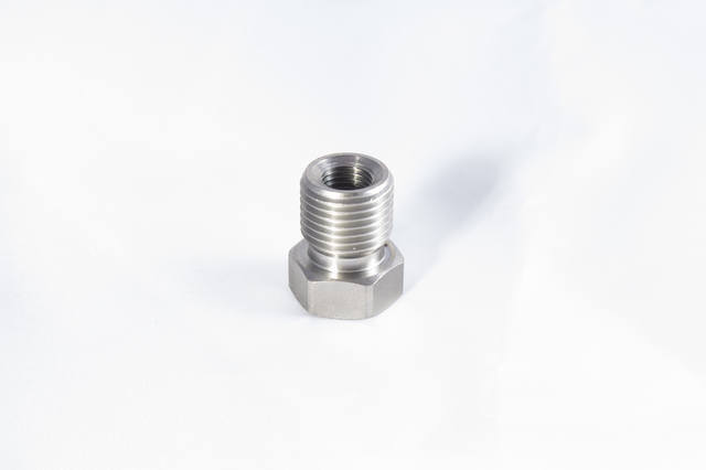 Фитинг \"Мама\" внутренняя 3/8, внешняя М16 (Использовать со вставкой ...