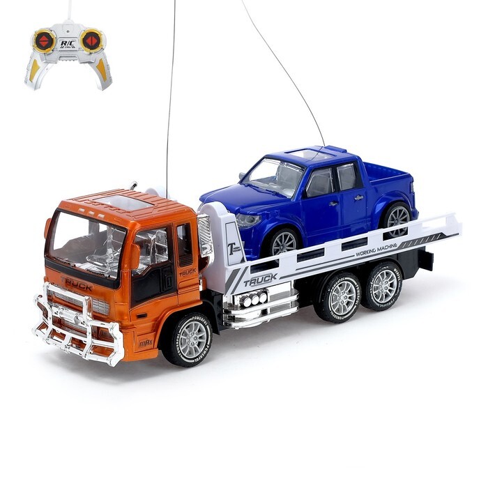 Набор машин радиоуправляемых Грузовик эвакуатор + пикап, работают от ...