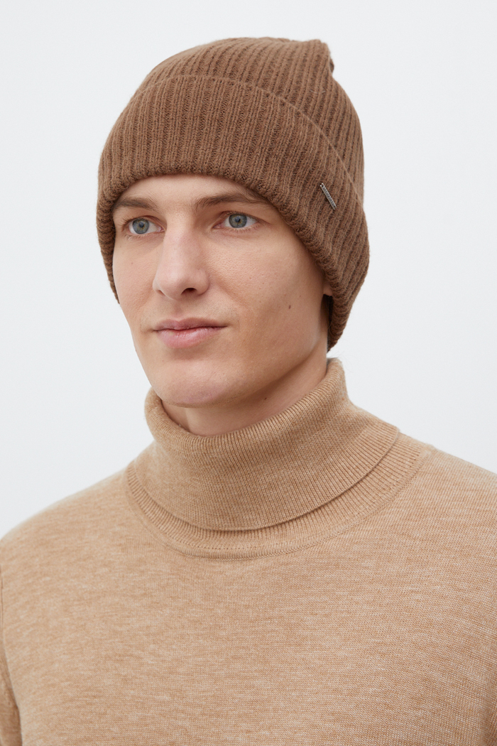 Шапка finn flare мужская. Шапки фин флаер мужские. Шапка фин. Головной убор финн. Шапка finn flare мужская с белой полосой.