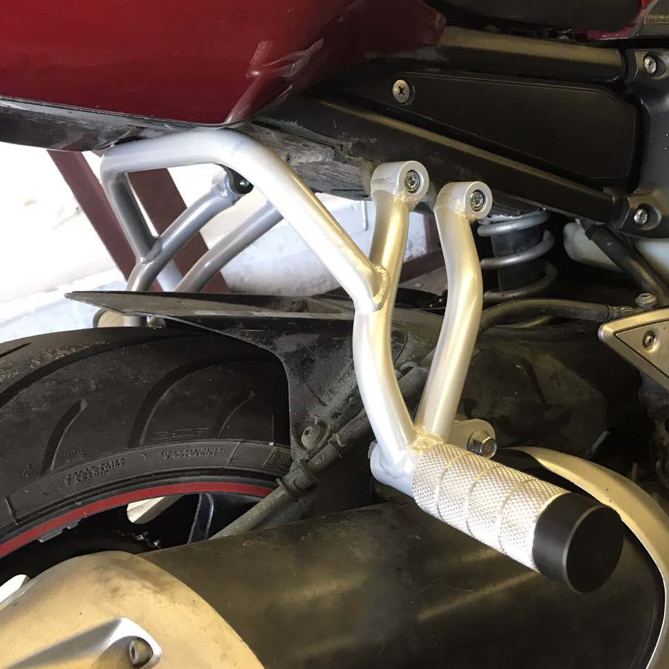 Сабкейдж. Сабкейдж rgaza Yamaha fz1. Yamaha FZ 400 Центральная подножка. Сабкейдж Yamaha fz8 Crazy Iron. Crazy Iron fz1