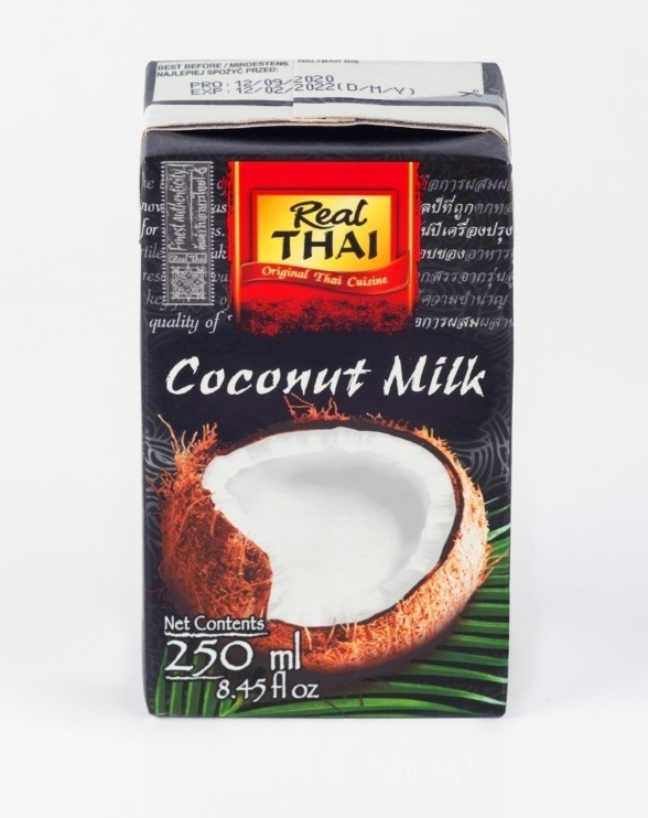 Real Thai "Кокосовое молоко/Coconut milk" 85%, 250мл из натуральной мякоти кокосового ореха