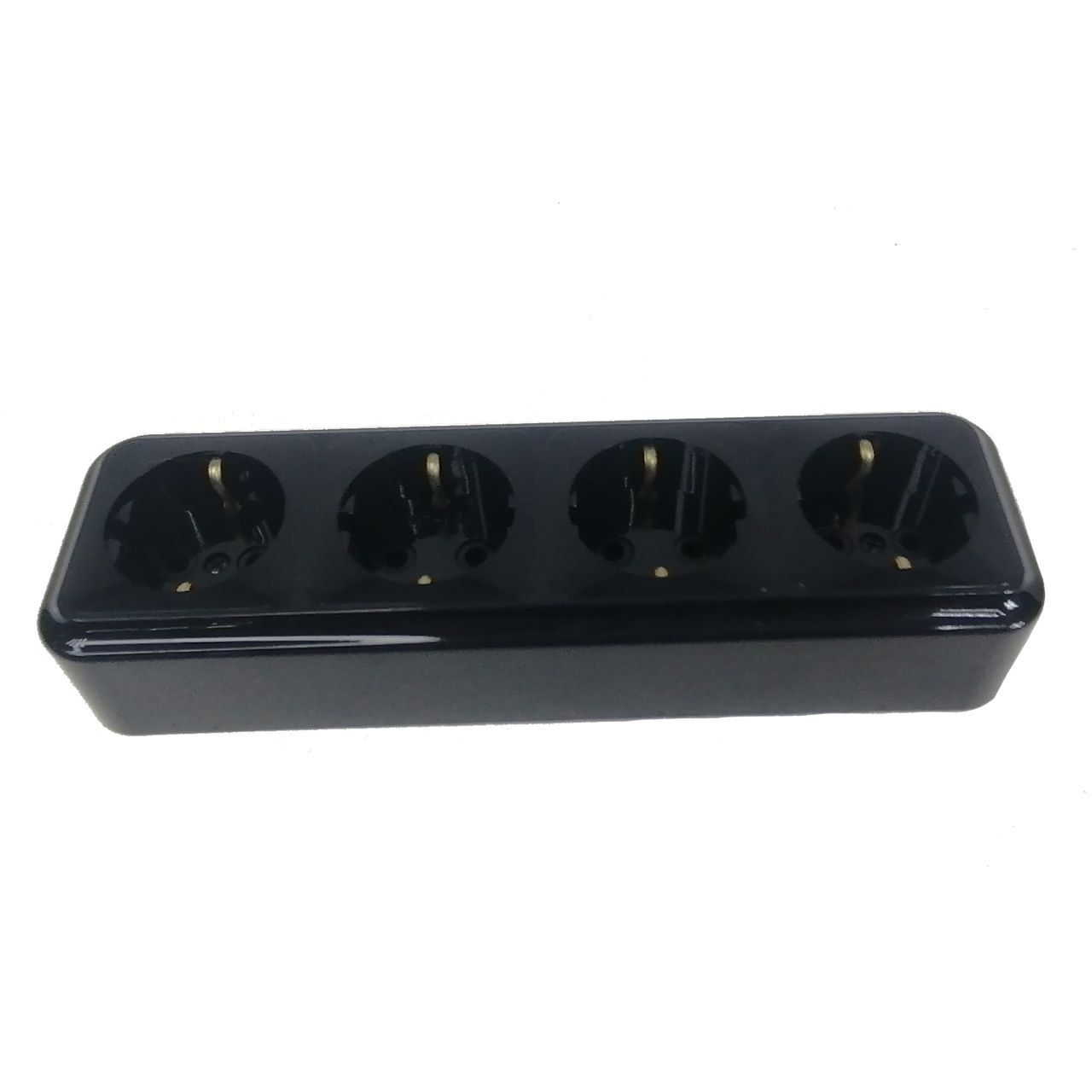 Розетка тройная накладная "светоприбор" 16а. Светоприбор. ). Светоприбор. Розетка 1-я наруж.