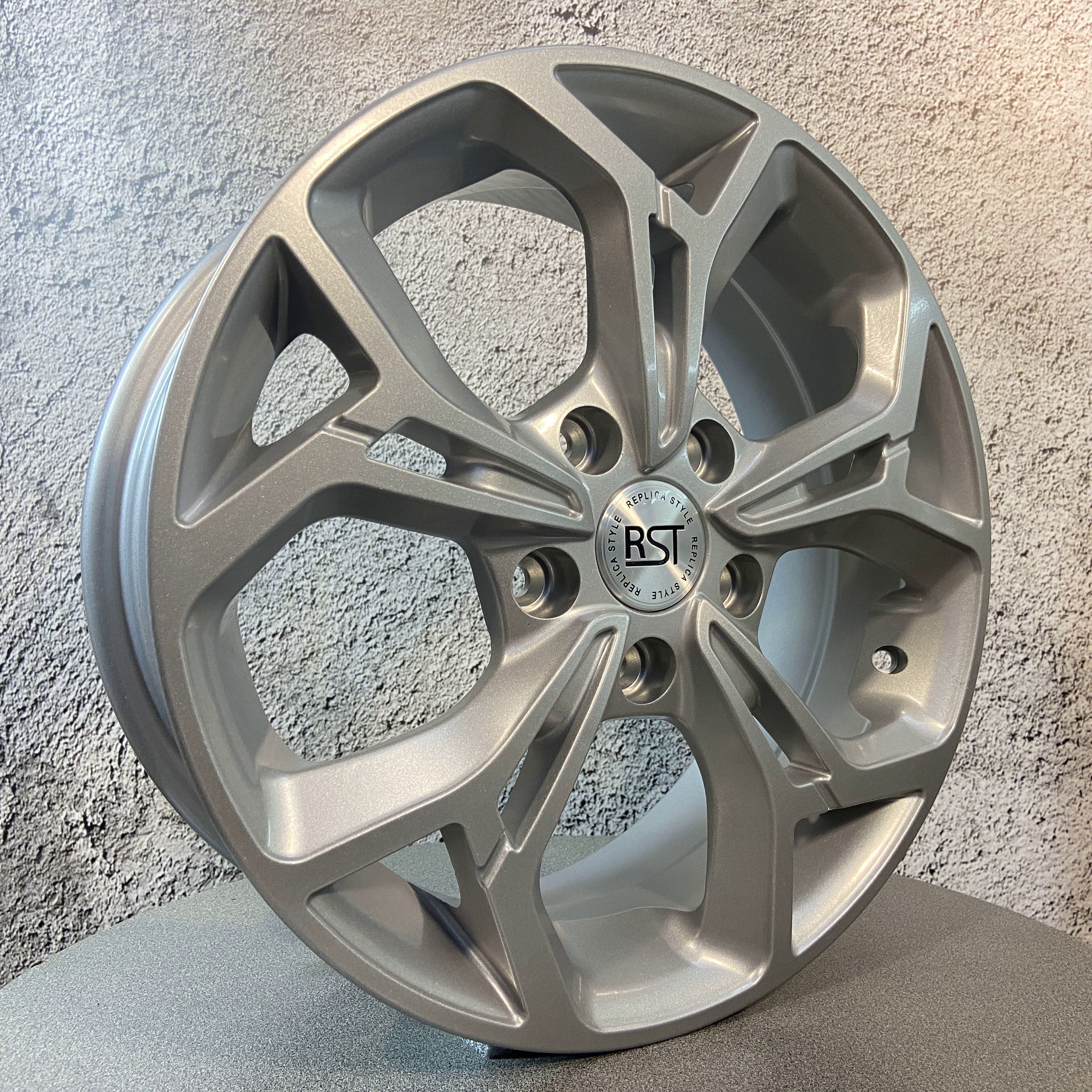 RST  Колесный диск Литой 16x6" PCD5х114.3 ET43 D67.1