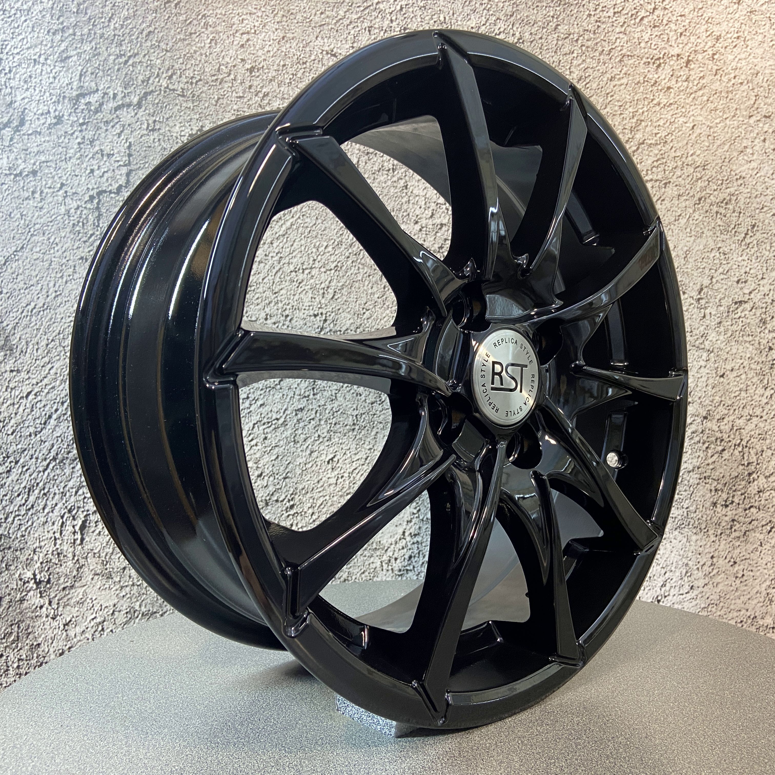 RST  Колесный диск Литой 15x6" PCD4х100 ET50 D60.1