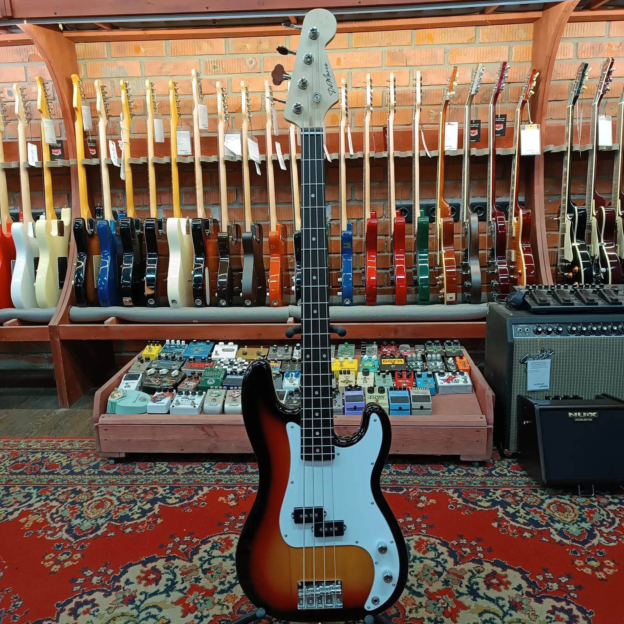 Бас-гитара 4-струнная DeMarco DMPB Precision Bass PJ Sunburst, музыкальный инструмент для начинающих музыкантов и профессионалов