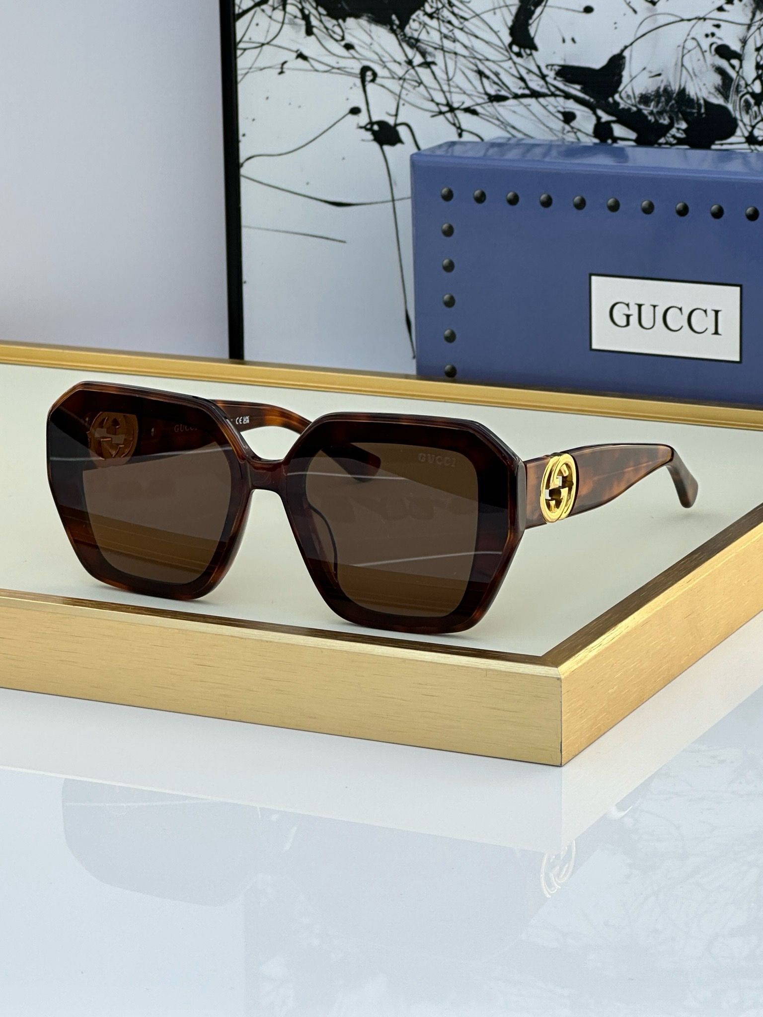 Женские солнцезащитные очки Gucci (Гуччи) – купить очки солнцезащитные ...