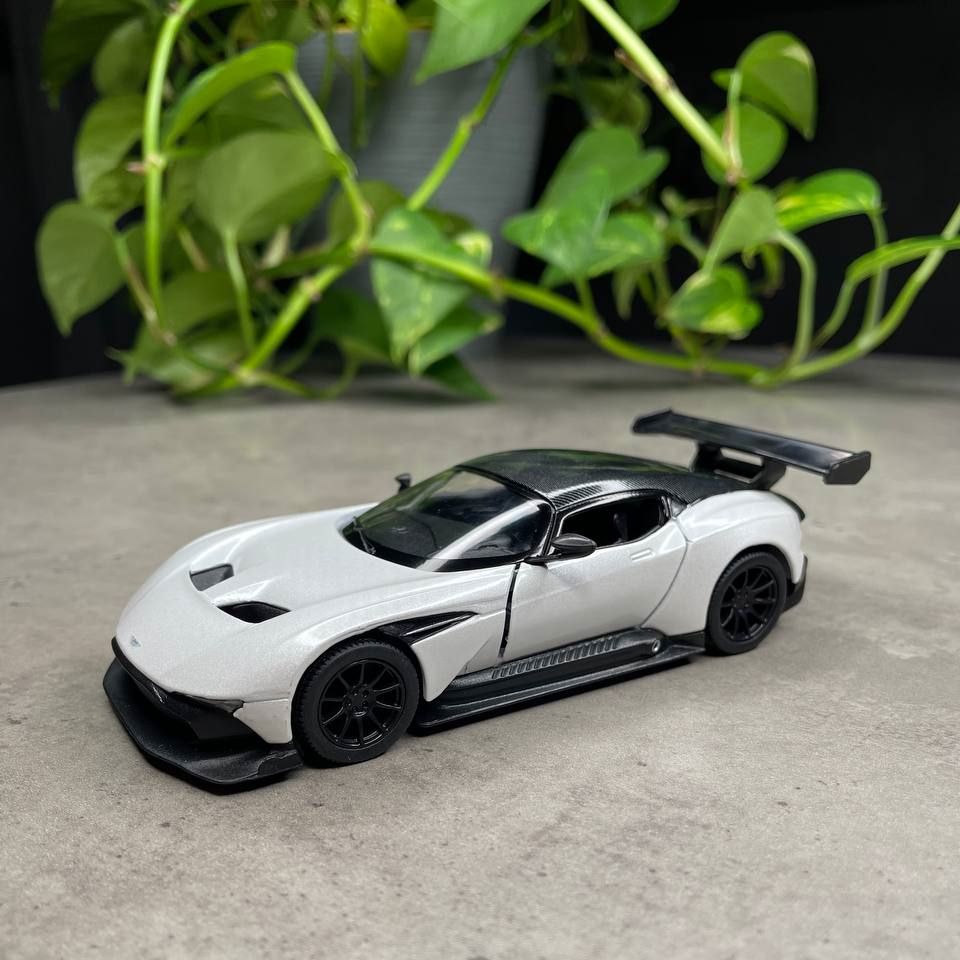 Kinsmart aston martin vulcan online