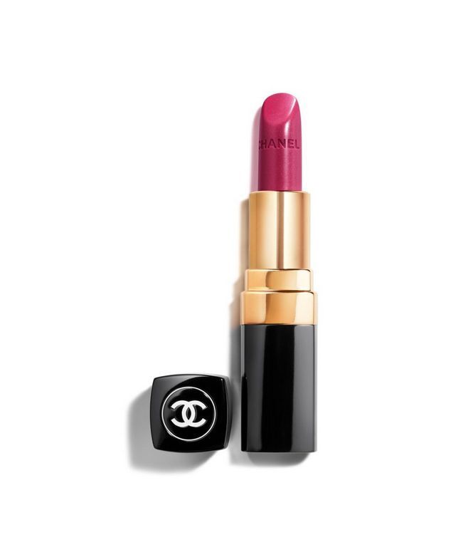 Помады коко. Chanel rouge Coco 424. Chanel 424 помада. Руж Коко 426. Помада для губ Шанель.