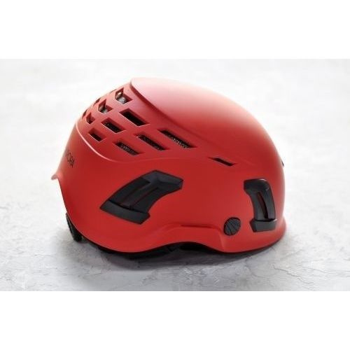 Каска альпинистская GURU Aurora Red - купить с доставкой по выгодным ...