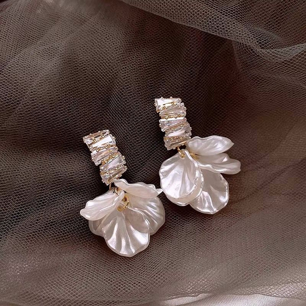 Серьги асимметричные - купить с доставкой по выгодным ценам в интернет ...