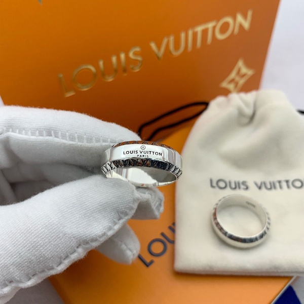 Комплект колец Louis Vuitton - купить с доставкой по выгодным ценам в ...