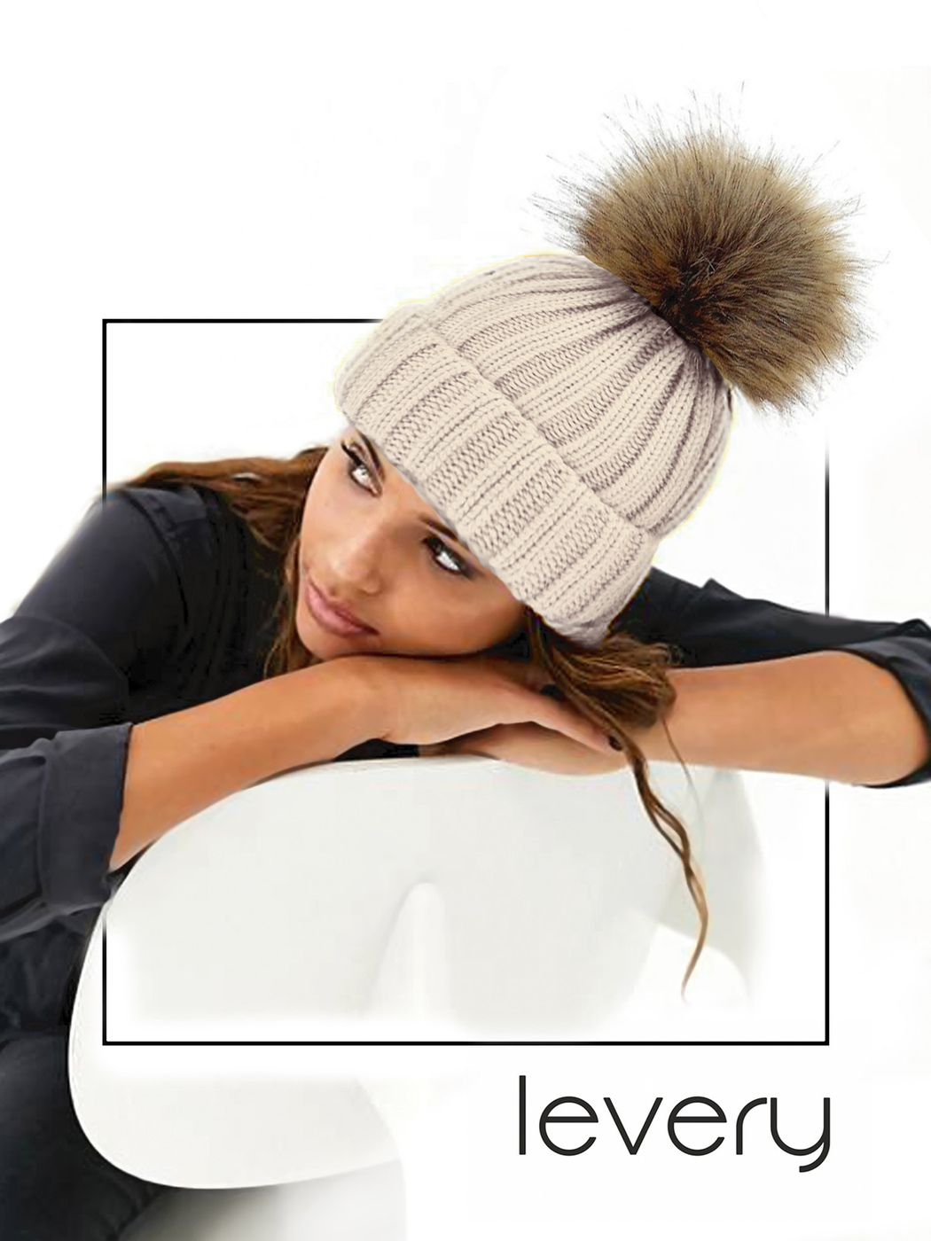 шапка холлистер. шапка бини розовая. шапка бини с помпоном женская. шапка бини север. шапка бини с помпоном.