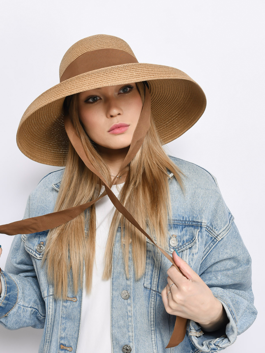 Необычные шляпы. Город шляпа. Парад шляпок в сокольниках. Рус стиль шляпы женские. Свадебная шляпа мужская.