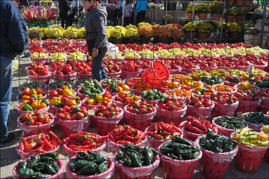 Куплю овощи красноярск. Овощи на рынке. Рынок овощей и фруктов. Оптовый рынок овощей и фруктов. Овощи и фрукты на рынке.