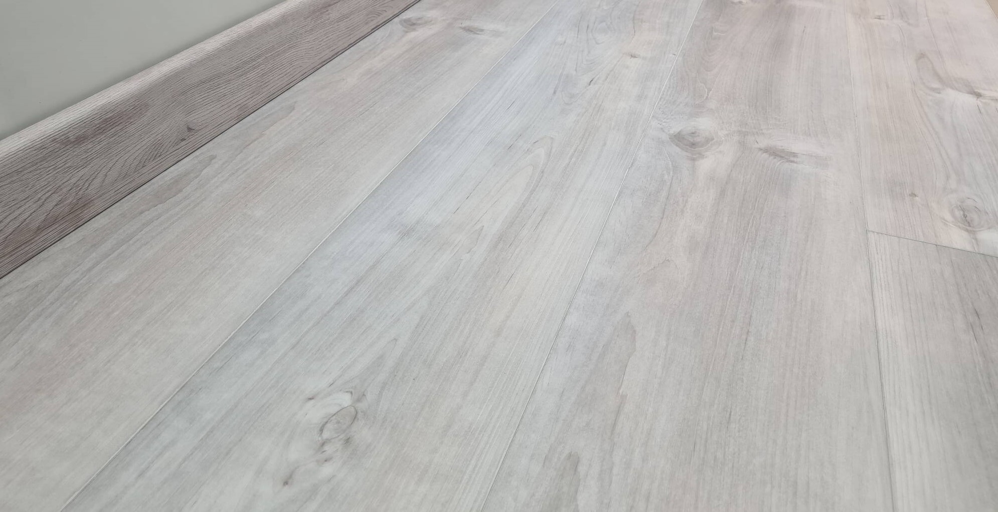 Кварцвиниловый ламинат aspenfloor. Aspenfloor trend tr2-04 дуб хельсинки. Ламинат дуб кельн. Spc aspenfloor trend tr2-05 дуб классический. Ламинат trend «дуб байкал».