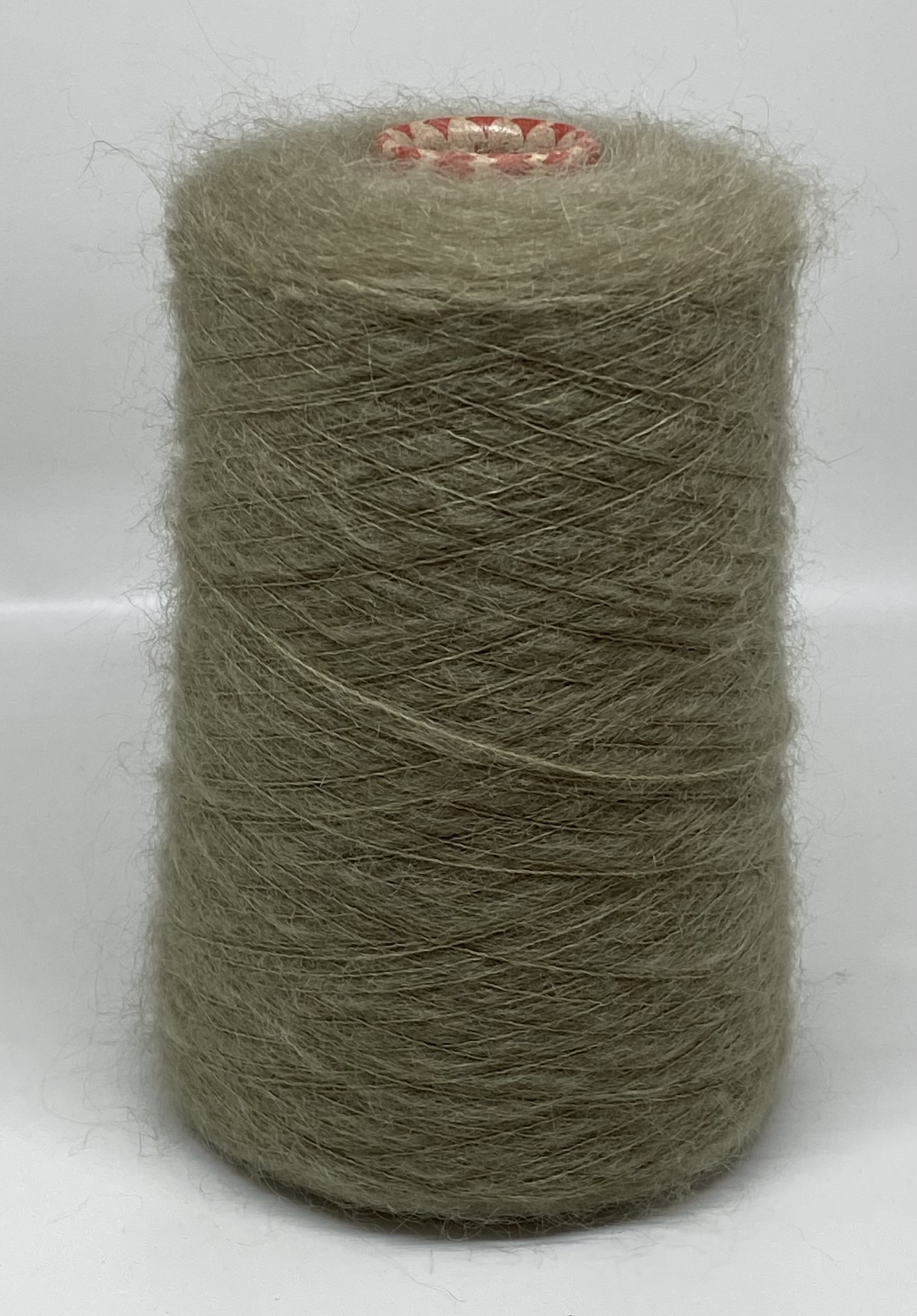 мохер на шелке неон бобина. мохер бобина. бобинная пряжа кид мохер камелот. кид мохер в бобинах горчичного цвета. пряжа кид-мохер с шерстью gbis.