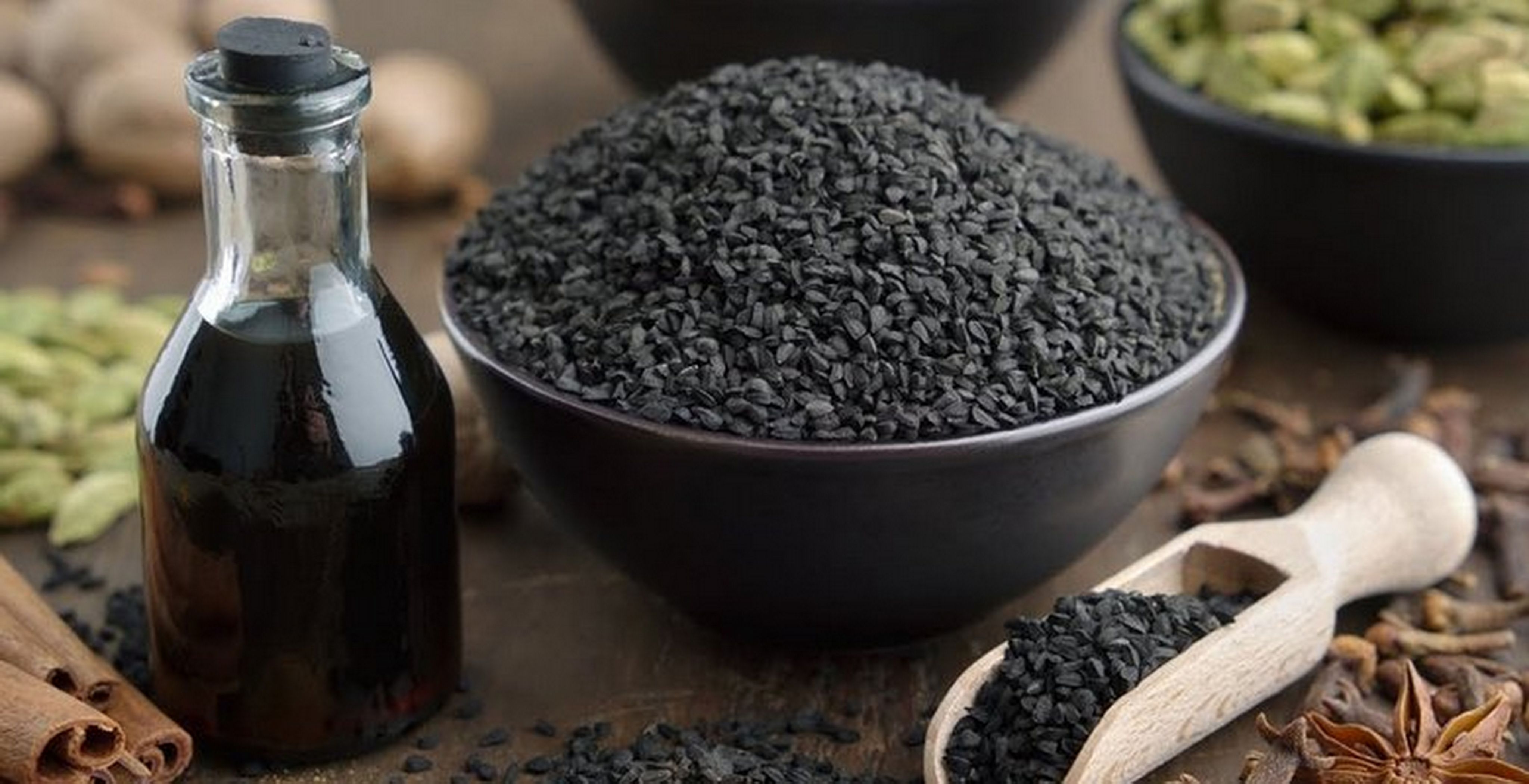 Польза черного кунжута. Черный тмин Black Seed Oil. Калинджи. Чёрный тмин применение в кулинарии. В чем польза черного кунжута.