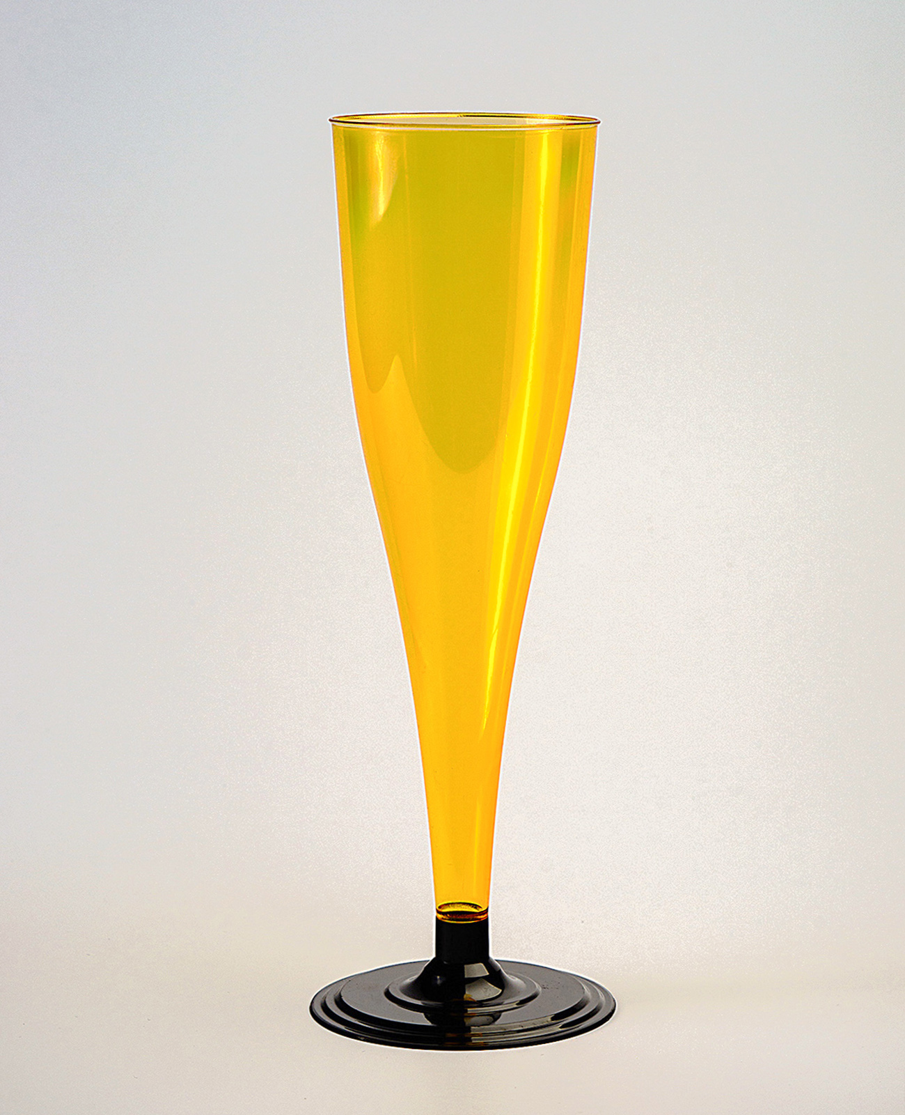 Прозрачный бокал. Пластиковые бокалы для шампанского. Фужер для шампанского 150/180мл конус дениро 4 "цвета". Пластиковые бокалы для шампанского. Одноразовые бокалы для шампанского.