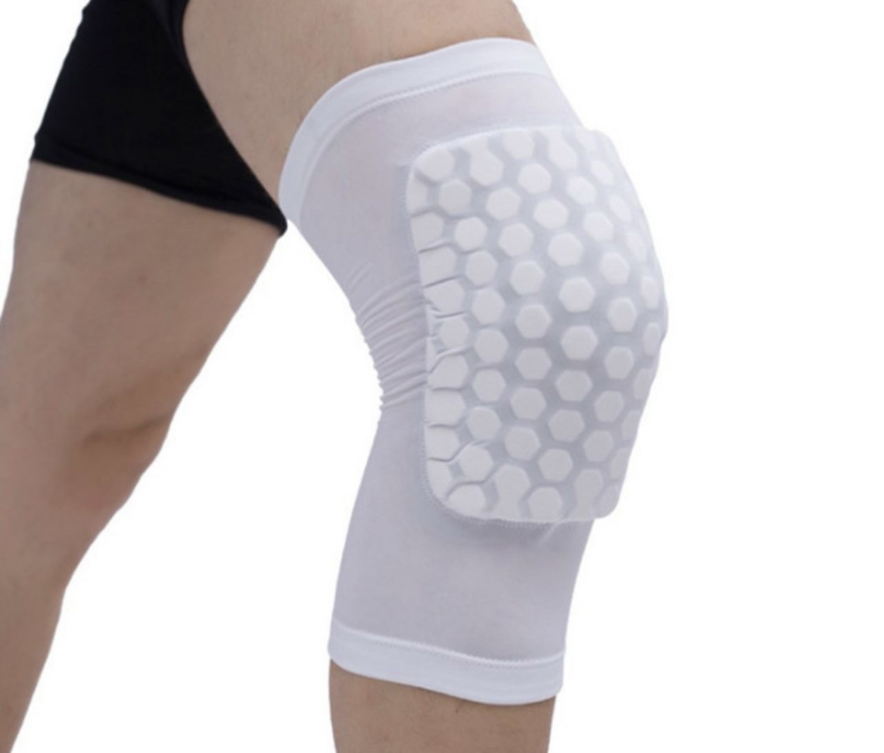 Наколенники Knee/Elbow/Pads pair m. Компрессионный наколенник спортивный баскетбол. Баскетбольные наколенники белые. Белые наколенники для баскетбола.