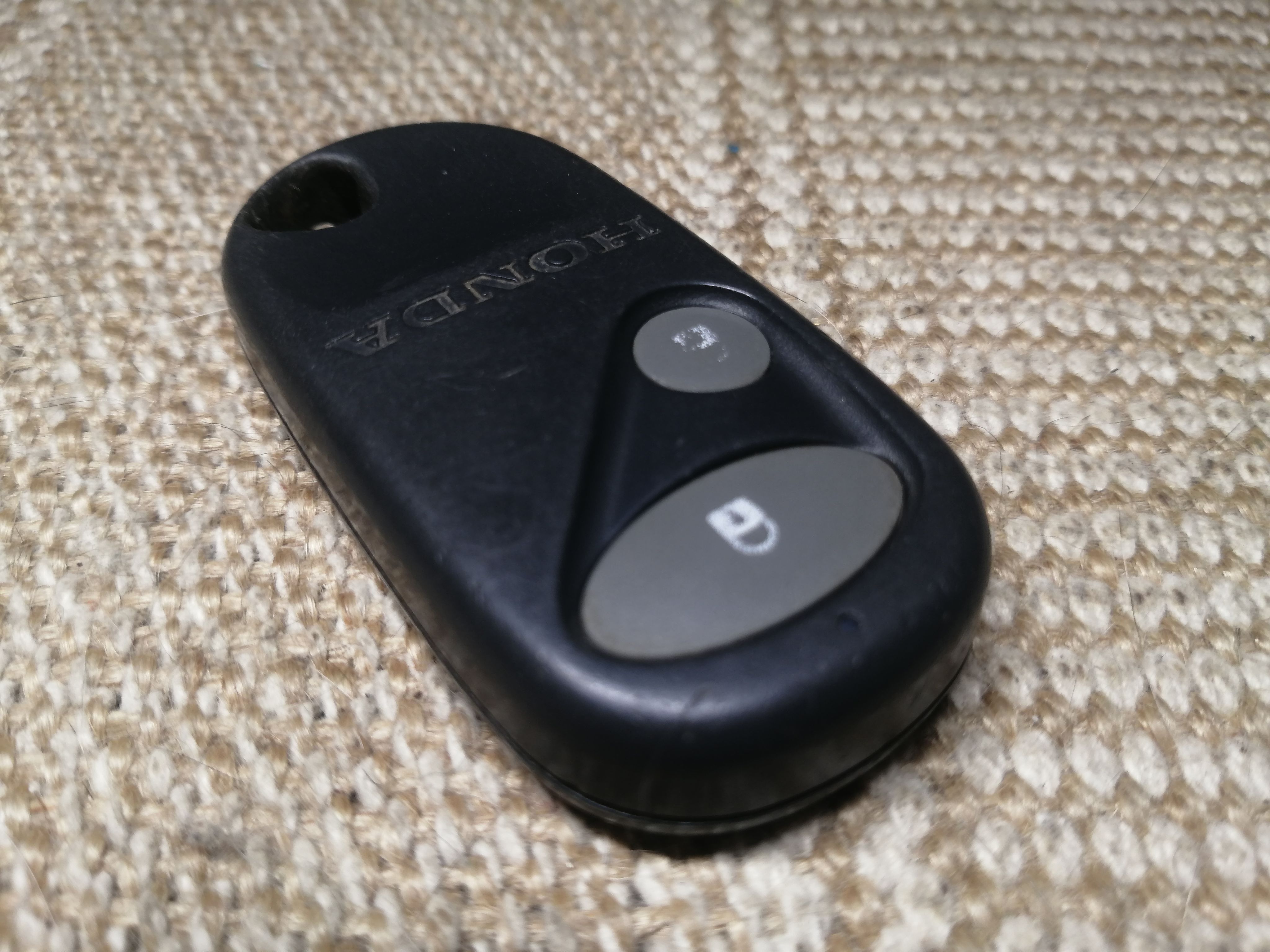 Пульт для ворот 433mhz 0470. Брелок 2 кнопки. Чип ключ для мазда 2. Sicet107 пульт брелок. Корпус ключа ленд ровер фрилендер 1.