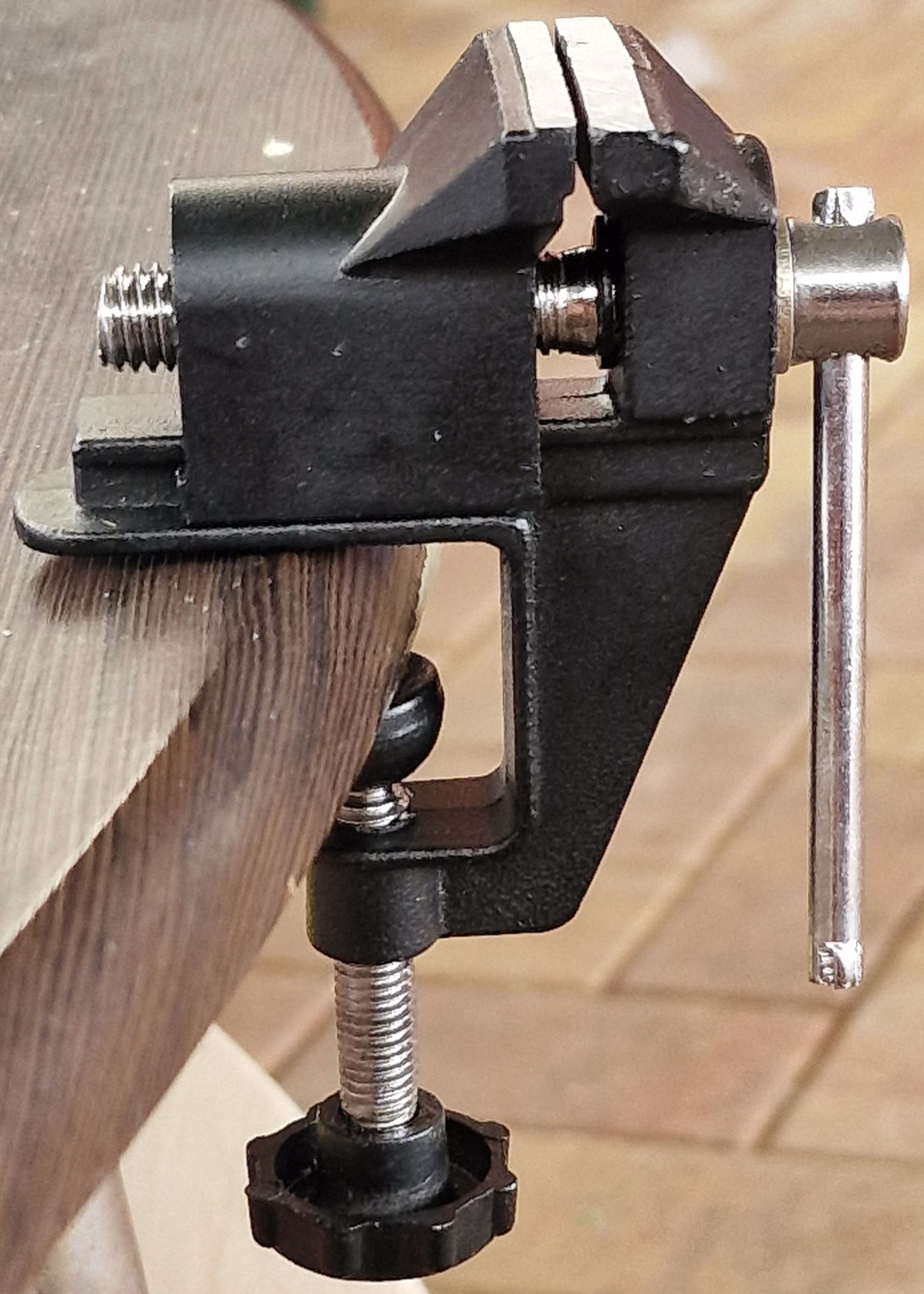 Тиски sparta 40мм. Тиски 40. Тиски sparta 185055. Тиски 40. Тиски dexx настольные 40мм.