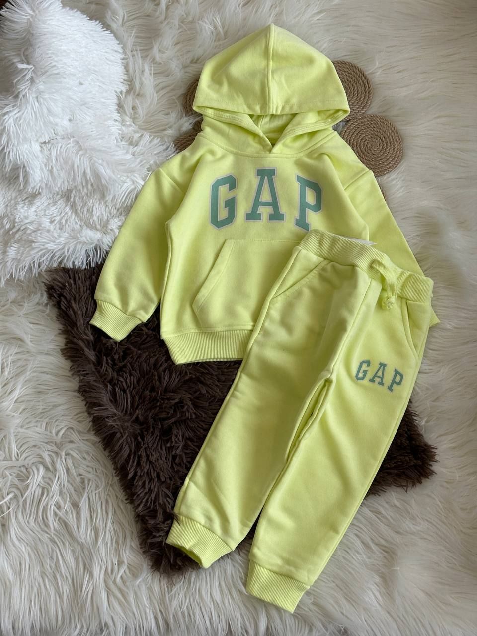 Спортивный костюм gap