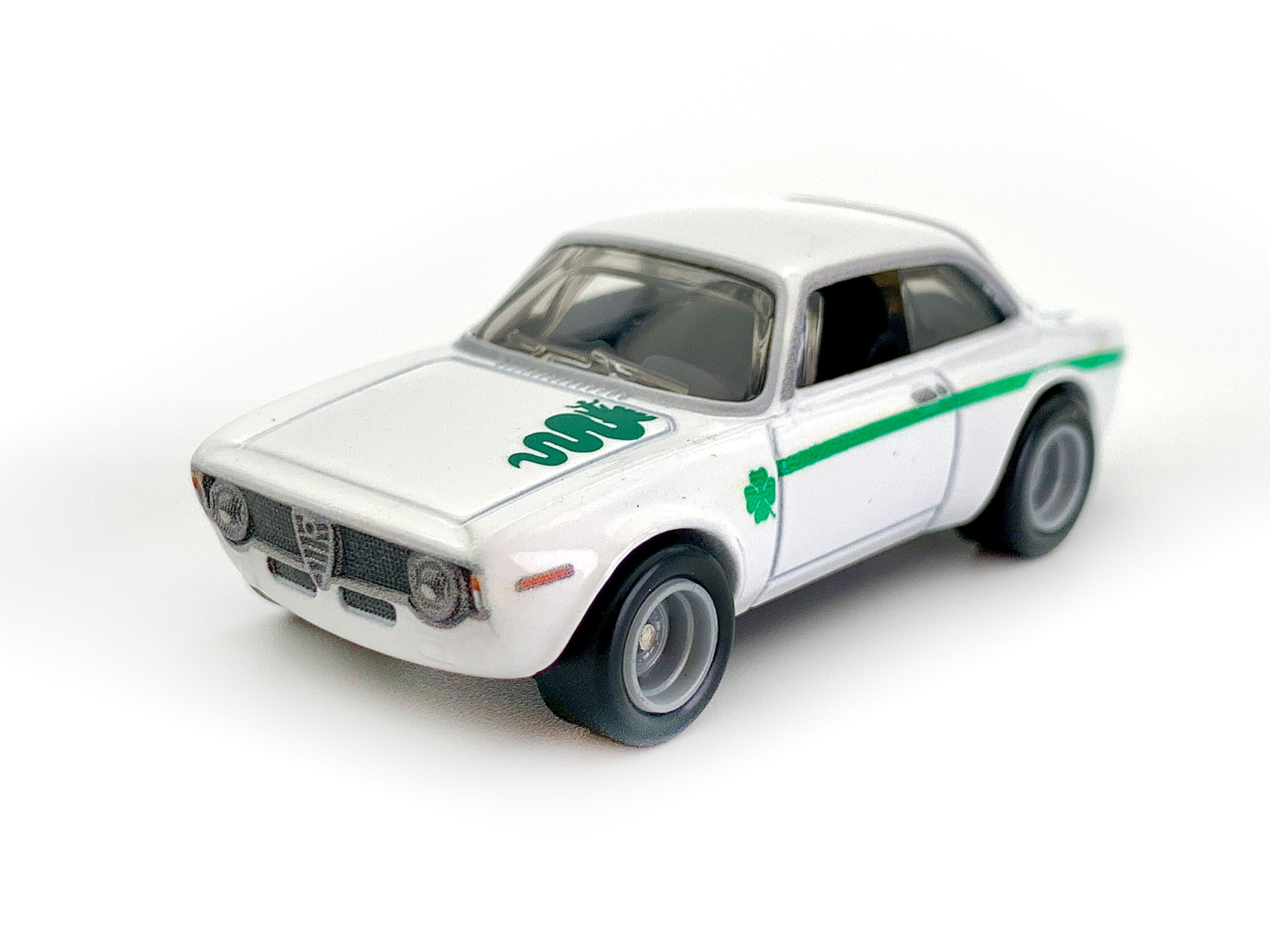 Машинка Hot Wheels Premium Alfa Romeo Giulia Sprint GTA - купить с  доставкой по выгодным ценам в интернет-магазине OZON (1100757990)