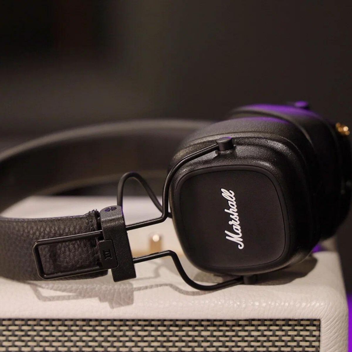 Marshall major 4 как проверить. Наушники Marshall Major IV. Marshall наушники Dr.head. Беспроводные наушники Marshall Major IV Black. Marshall Major 4 микрофон.