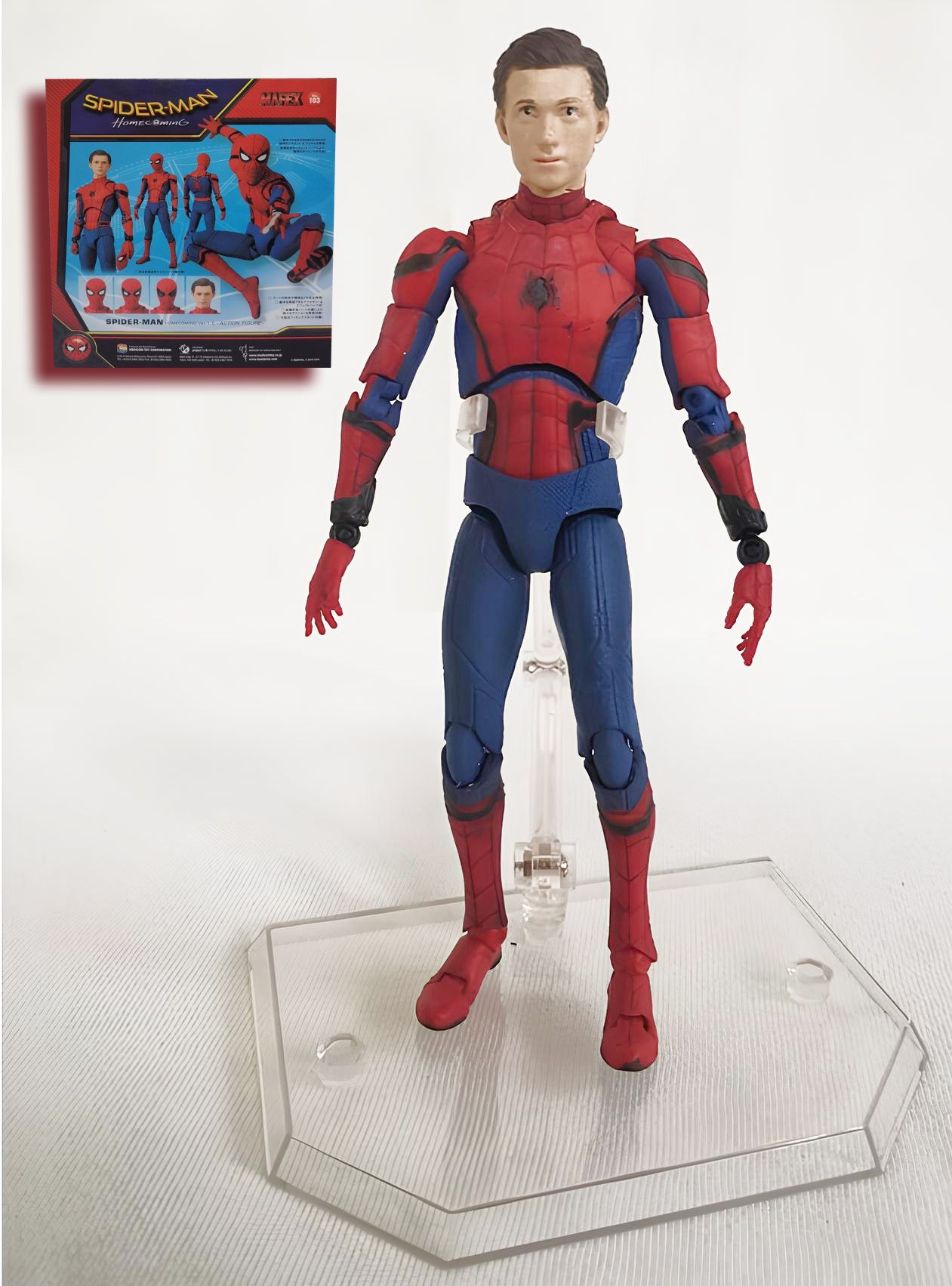 Фигурка Человек Паук возвращение домой / Spider Man нome coming MAFEX  No.103 (18см)