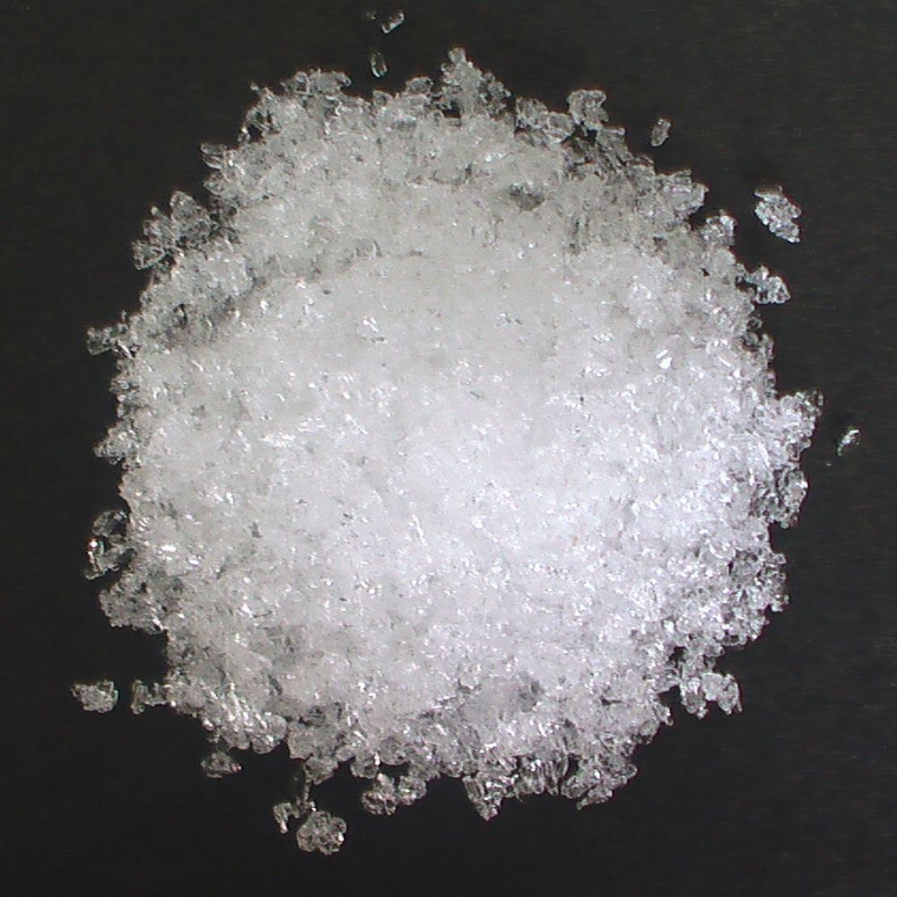Кристаллический гидроксид калия. Сульфонат бария. Сульфат бария. Фторацетат бария. Калий хлор Кристаллы.