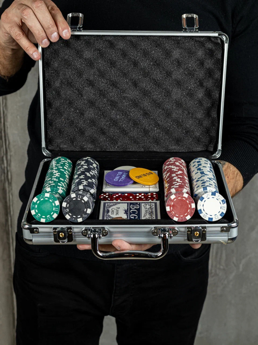 How To Win Buyers And Influence Sales with poker