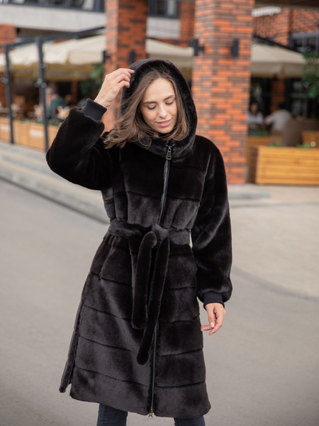 Шуба BOMFURS - купить с доставкой по выгодным ценам в интернет-магазине ...