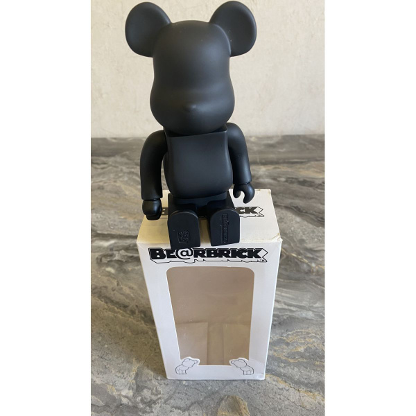 Коллекционный мишка Bearbrick 200% - купить с доставкой по выгодным ...