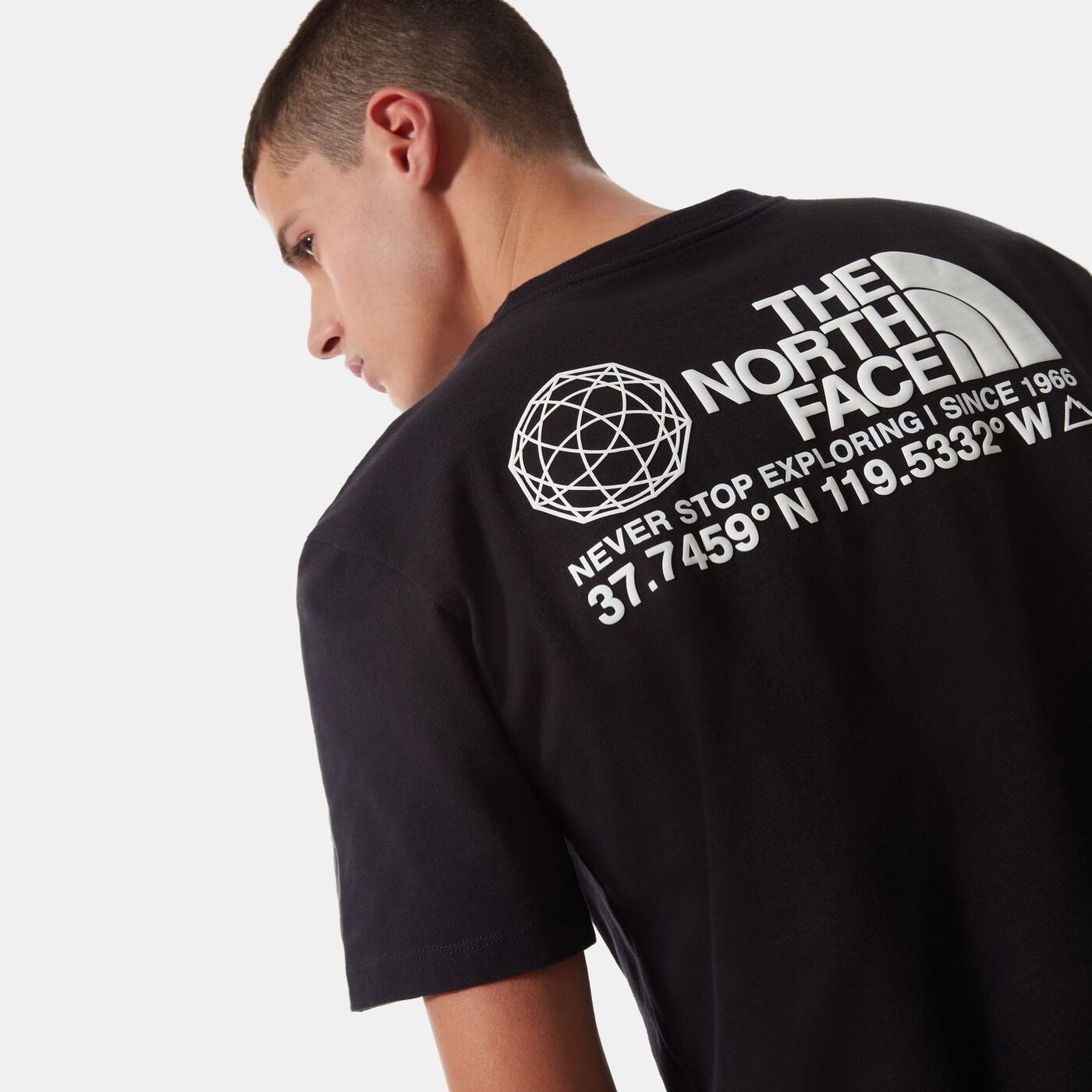 The north face футболка