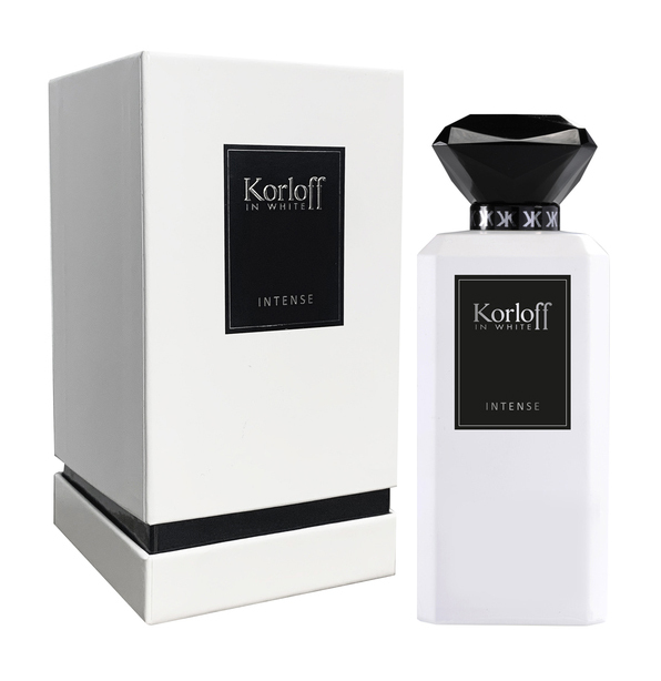 Musamam white intense. Korloff in White intense 88 ml. Korloff in White духи мужские. Korloff черно белый logo. Дисплей Korloff.