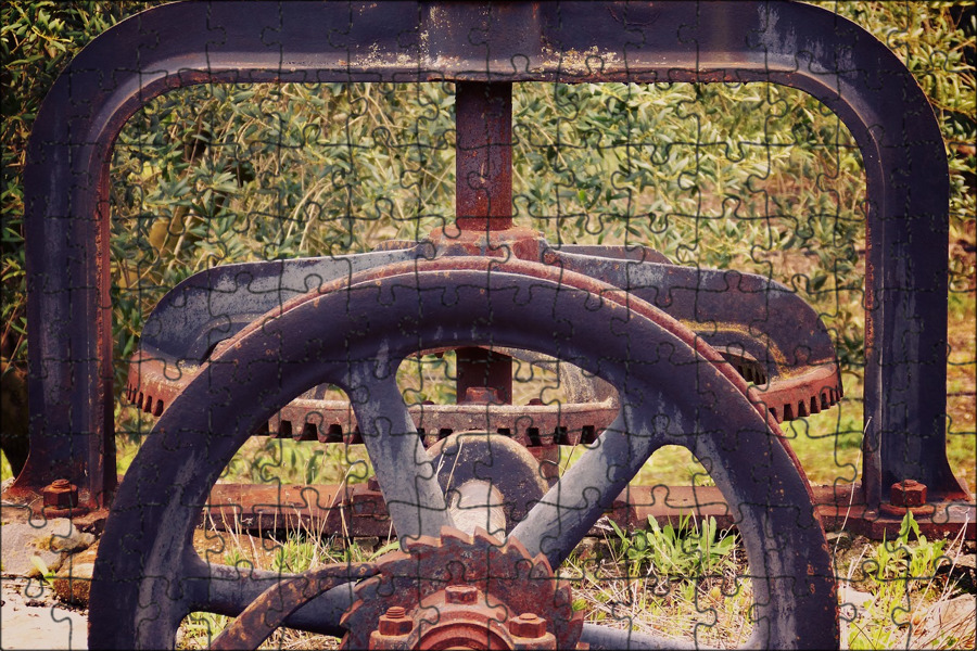 Ржавые колеса. Забор из ржавых колес. Колесо под воду. Rusty Wheel. Iron in Water.