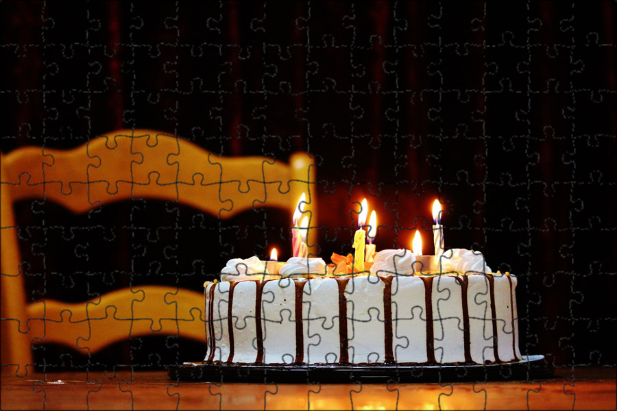 Торт 5 свечей. Красивый торт со свечами. Тортик со свечами. Свечи для торта. Праздничный торт со свечами.