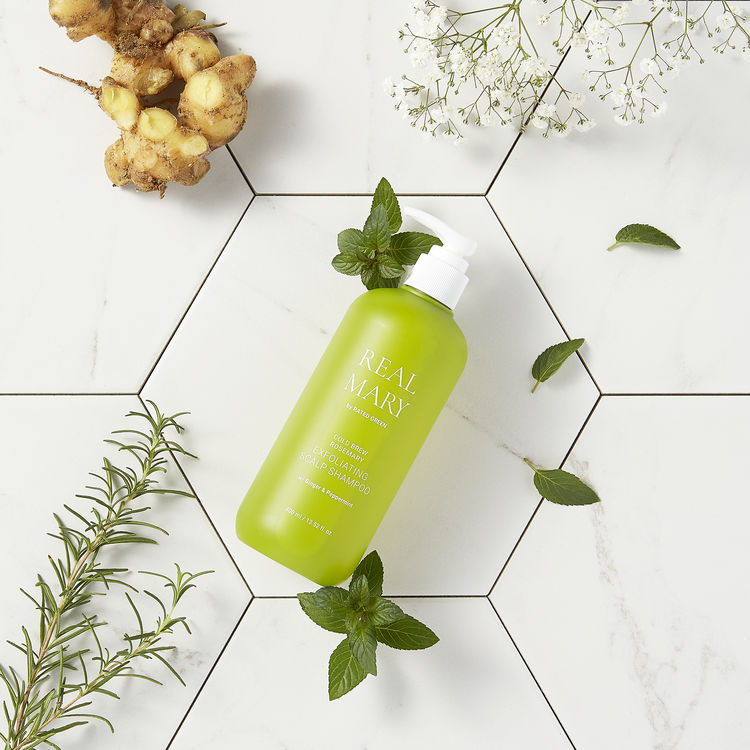 Green cold. Шампунь real Mary Scalp. Rated Green Cold Brew Rosemary Exfoliating Scalp шампунь. Real Mary Exfoliating Scalp Shampoo 400ml. Rated Green real Mary шампунь.