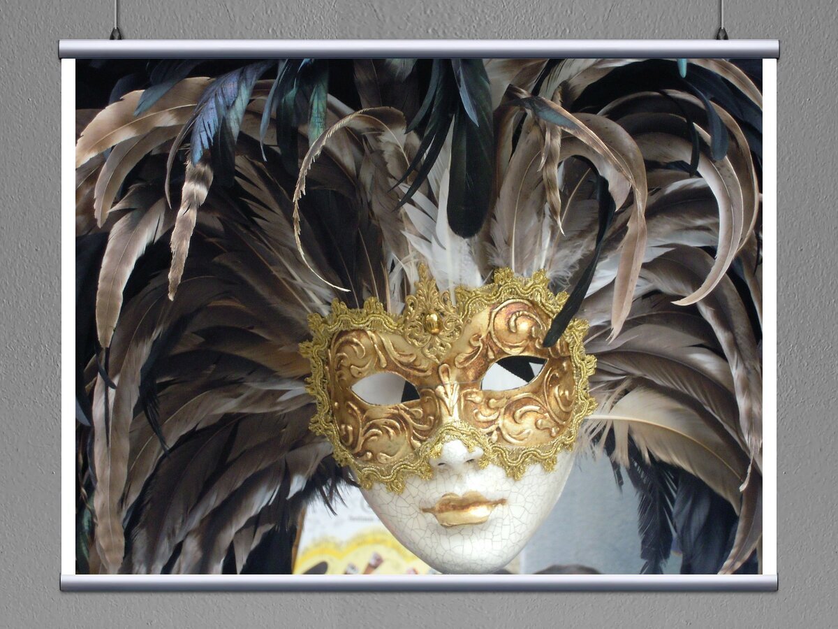 маска на холсте