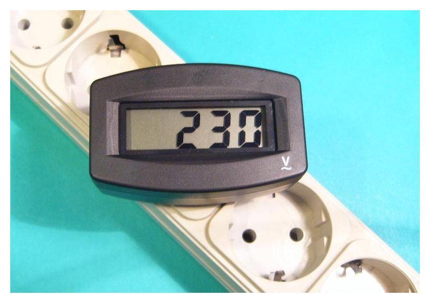 вольтметр цифровой в розетку. вольтметр цифровой в розетку. авто цифровой амперметр диаметр 52 мм. вольтметр в розетку 220в dm55-1. вольтметр цифровой в розетку.