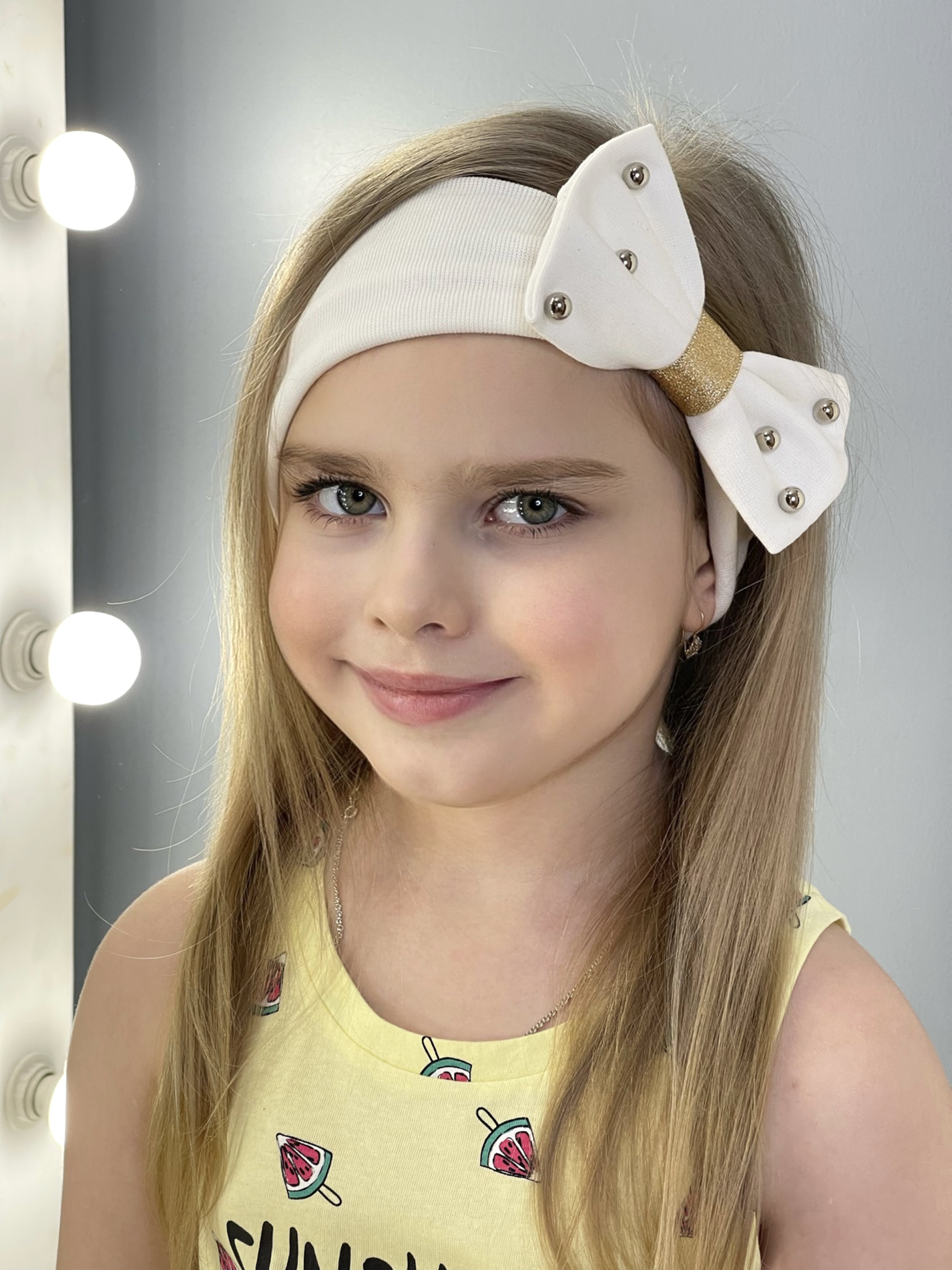 Серая повязка на голову. Повязка 18. Прическа с повязкой на голове. Сейфофикс повязка 18х18 купить. Повязка на голову вязаная.